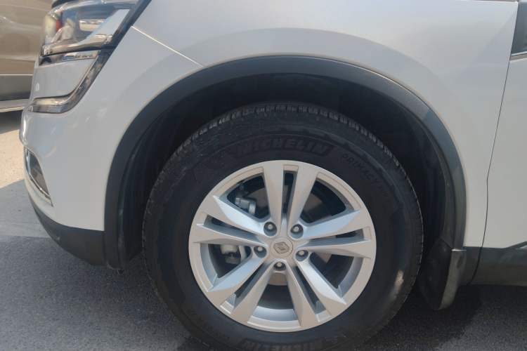 Used Renault Koleos 2018 2.0L Two-Wheel-Drive Luxury Edition Left Front Wheel Hub