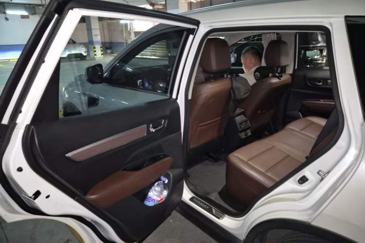 Used Renault Koleos 2018 2.5L Two-Wheel Drive 120th Anniversary Limited Edition Left Rear Seat