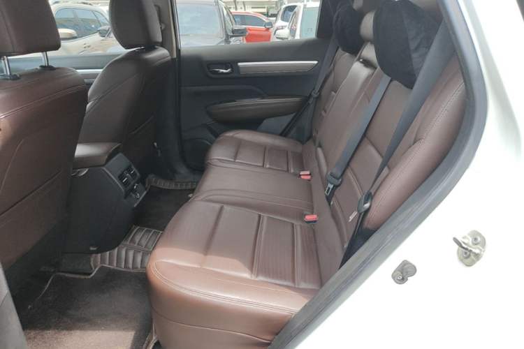 Used Renault Koleos 2018 2.0L Two-Wheel Drive 120th Anniversary Limited Edition Left Rear Seat