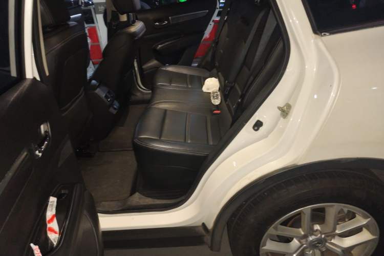 Used Renault Koleos 2018 2.5L Two-Wheel Drive Prestige Edition Left Rear Seat