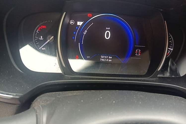 Used Renault Koleos 2018 2.0L Two-Wheel Drive 120th Anniversary Limited Edition Odometer Close Up