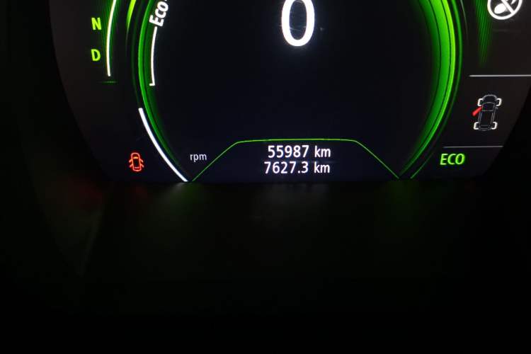 Used Renault Koleos 2018 2.0L Two-Wheel Drive Leading Edition Odometer Close Up