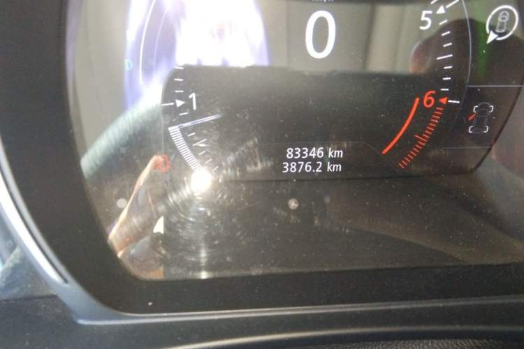 Used Renault Koleos 2018 2.0L Two-Wheel Drive 120th Anniversary Limited Edition Odometer Close Up