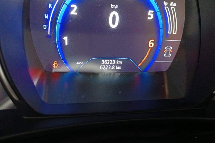 Used Renault Koleos 2018 2.0L Two-Wheel Drive 120th Anniversary Limited Edition Odometer Close Up