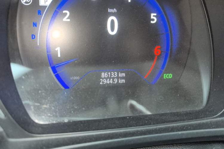 Used Renault Koleos 2018 2.0L Two-Wheel-Drive Luxury Edition Odometer Close Up