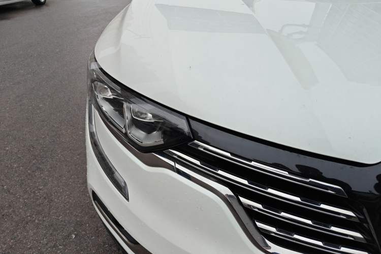 Used Renault Koleos 2018 2.0L Two-Wheel Drive 120th Anniversary Limited Edition Right Front Headlight