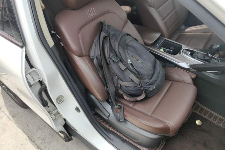 Used Renault Koleos 2018 2.0L Two-Wheel Drive 120th Anniversary Limited Edition Right Front Seat