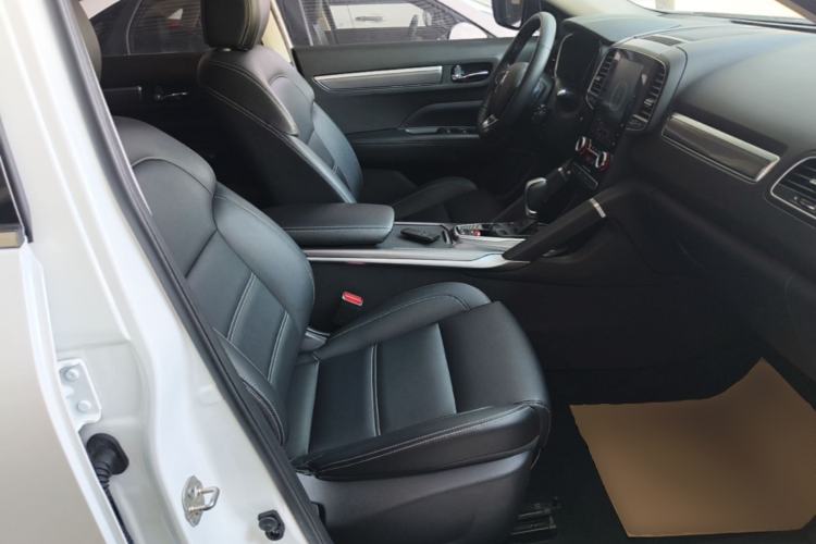 Used Renault Koleos 2018 2.0L Two-Wheel-Drive Luxury Edition Right Front Seat