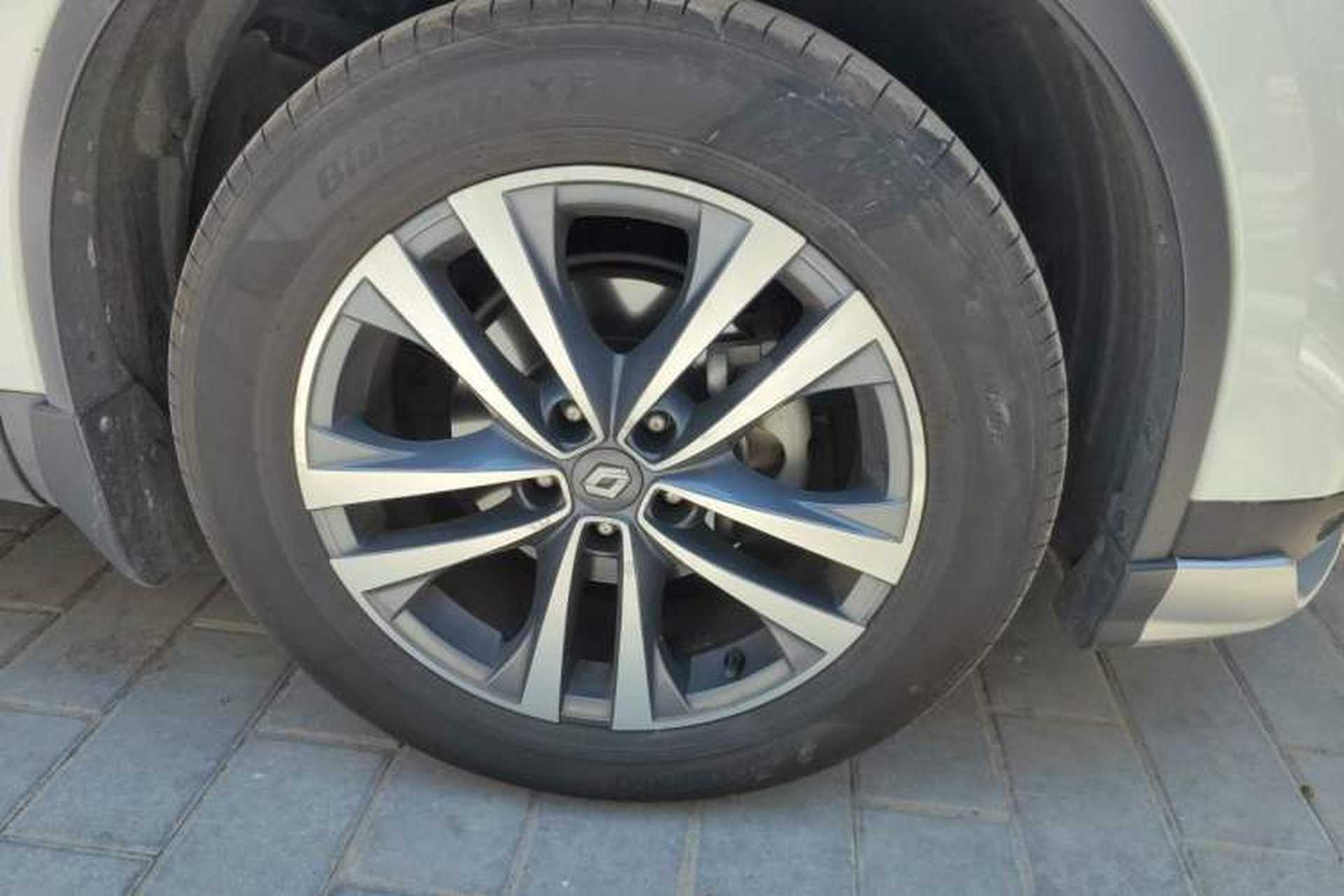 Used Renault Koleos 2018 2.0L Two-Wheel Drive 120th Anniversary Limited Edition Right Front Wheel Hub