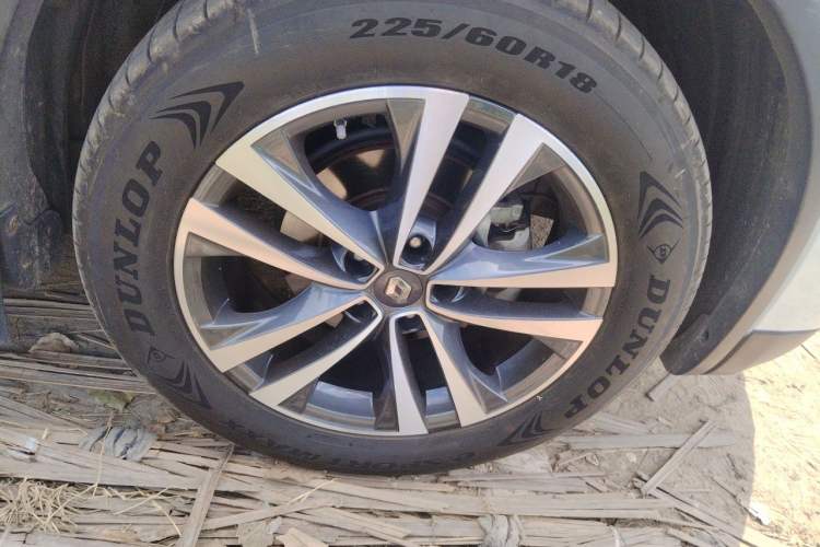 Used Renault Koleos 2018 2.0L Two-Wheel Drive 120th Anniversary Limited Edition Right Front Wheel Hub