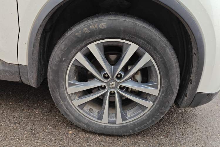 Used Renault Koleos 2018 2.0L Two-Wheel Drive 120th Anniversary Limited Edition Right Front Wheel Hub