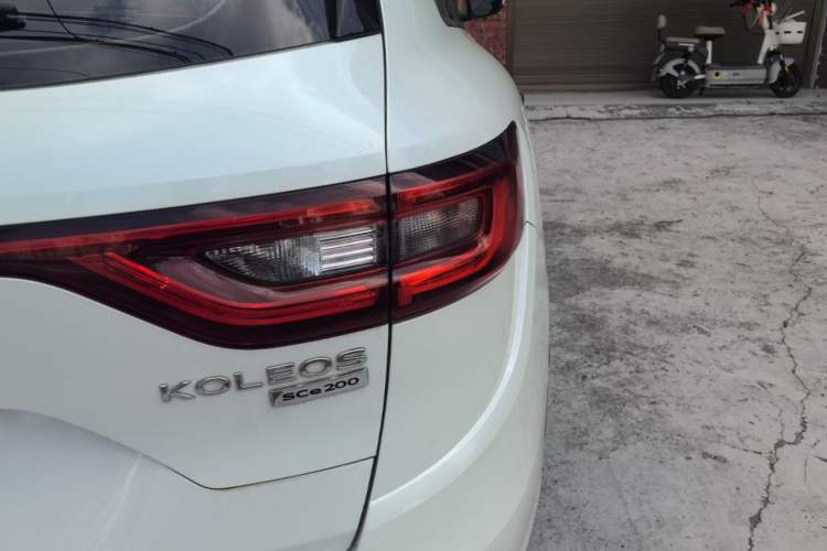 Used Renault Koleos 2018 2.0L Two-Wheel-Drive Luxury Edition Right Rear Taillight