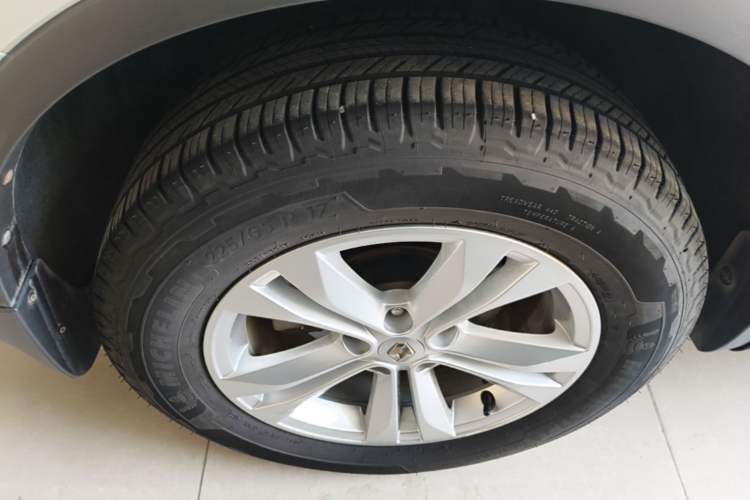 Used Renault Koleos 2018 2.0L Two-Wheel-Drive Luxury Edition Right Rear Wheel Hub