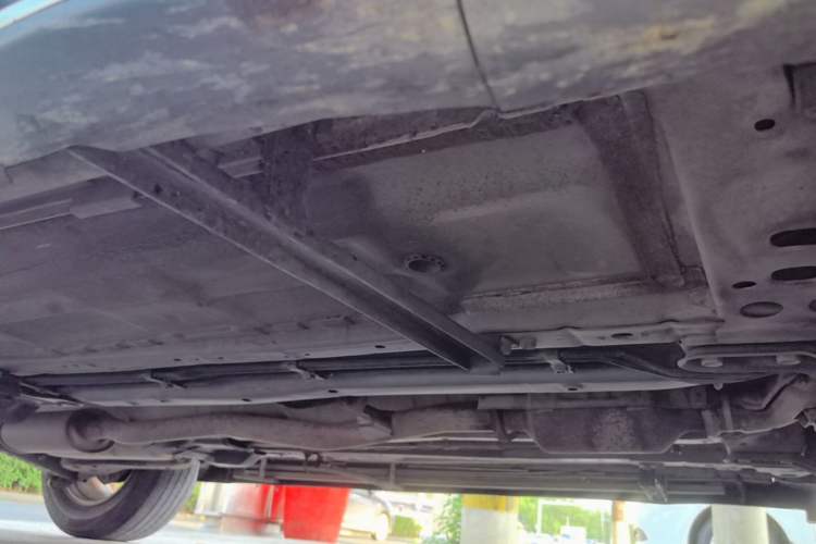 Used Renault Koleos 2018 2.0L Two-Wheel-Drive Luxury Edition Right Side Sill