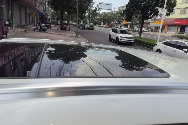 Used Renault Koleos 2018 2.0L Two-Wheel-Drive Luxury Edition Roof