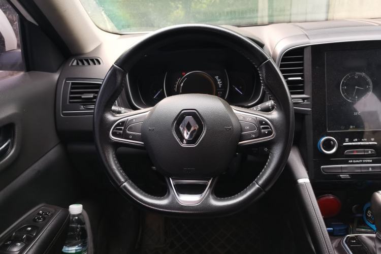 Used Renault Koleos 2018 2.0L Two-Wheel-Drive Luxury Edition Steering Wheel