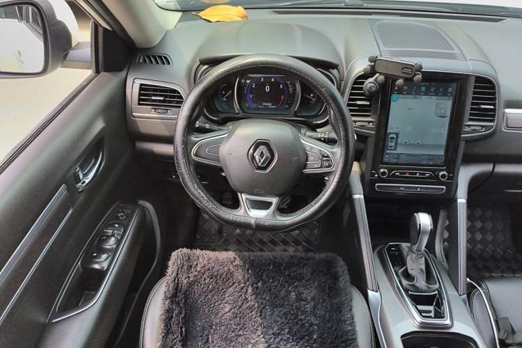 Used Renault Koleos 2018 2.0L Two-Wheel Drive Comfort Edition Steering Wheel