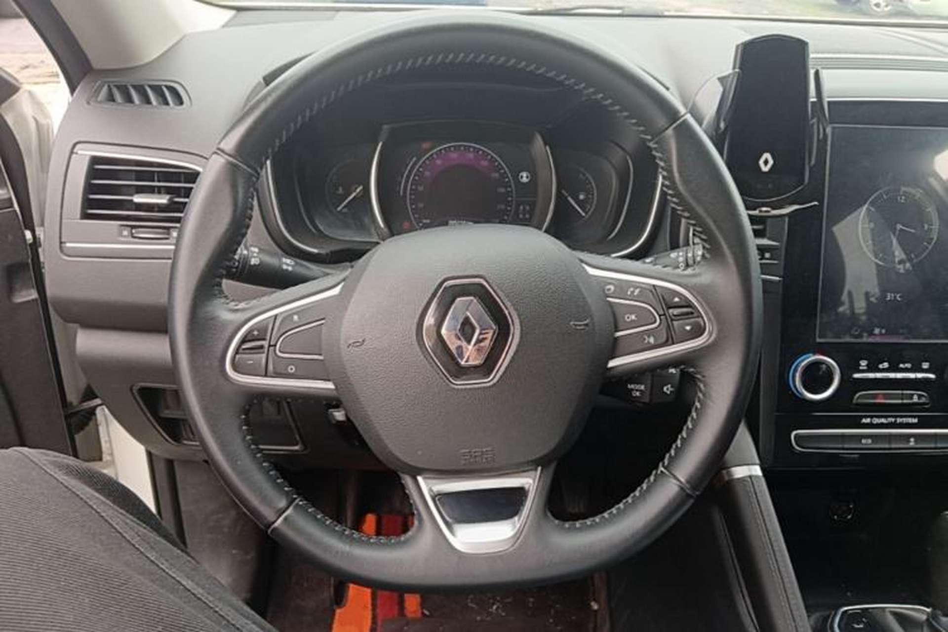 Used Renault Koleos 2018 2.0L Two-Wheel-Drive Luxury Edition Steering Wheel