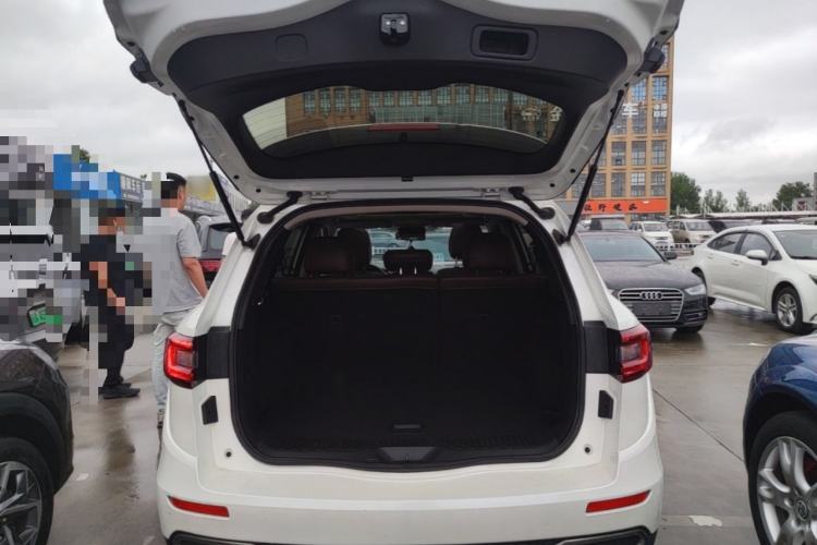 Used Renault Koleos 2018 2.0L Two-Wheel-Drive Luxury Edition Trunk
