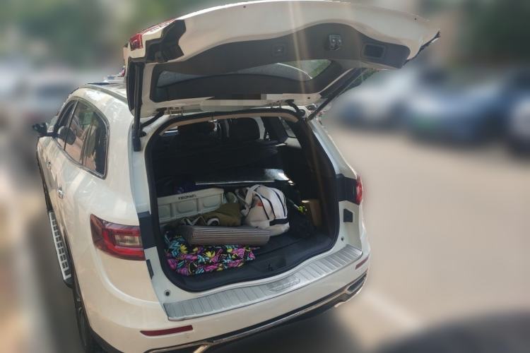 Used Renault Koleos 2018 2.5L Four-Wheel Drive Ultimate Edition Trunk
