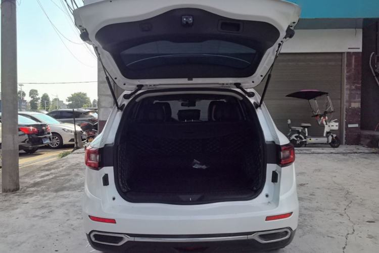Used Renault Koleos 2018 2.0L Two-Wheel-Drive Luxury Edition Trunk