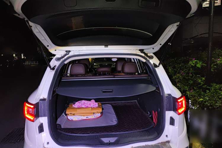 Used Renault Koleos 2018 2.0L Two-Wheel Drive 120th Anniversary Limited Edition Trunk