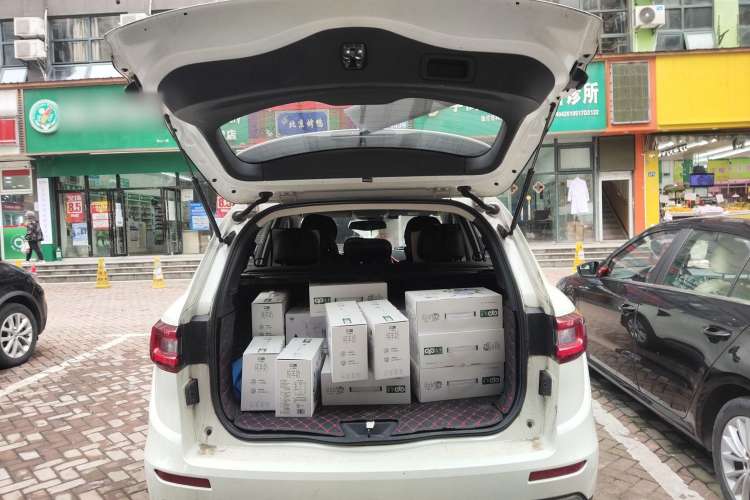 Used Renault Koleos 2018 2.0L Two-Wheel-Drive Luxury Edition Trunk