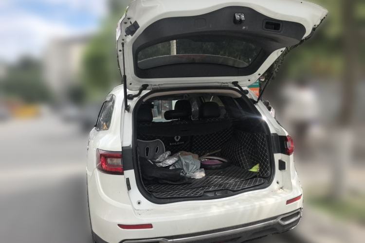 Used Renault Koleos 2018 2.0L Two-Wheel-Drive Luxury Edition Trunk