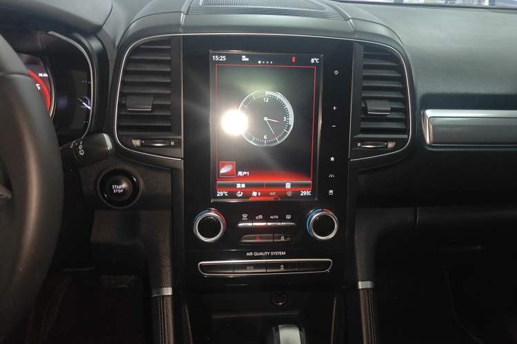 Used Renault Koleos 2018 2.5L Two-Wheel Drive Prestige Edition Audio And AC Panel