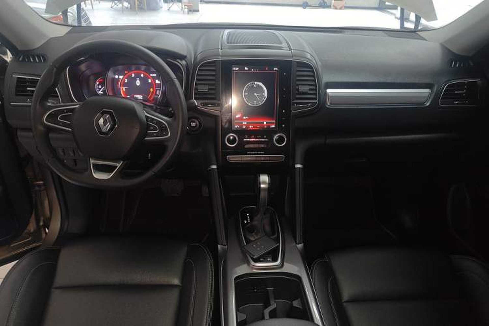 Used Renault Koleos 2018 2.5L Two-Wheel Drive Prestige Edition Center Console