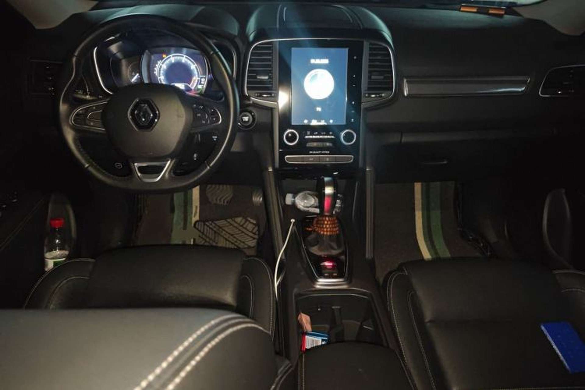 Used Renault Koleos 2018 2.5L Two-Wheel Drive Prestige Edition Center Console