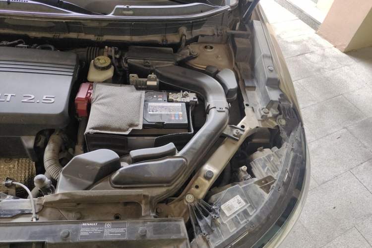 Used Renault Koleos 2018 2.5L 4x4 Flagship Edition Engine Bay Left