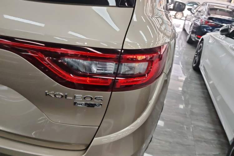 Used Renault Koleos 2018 2.5L Two-Wheel Drive Prestige Edition Exterior 3