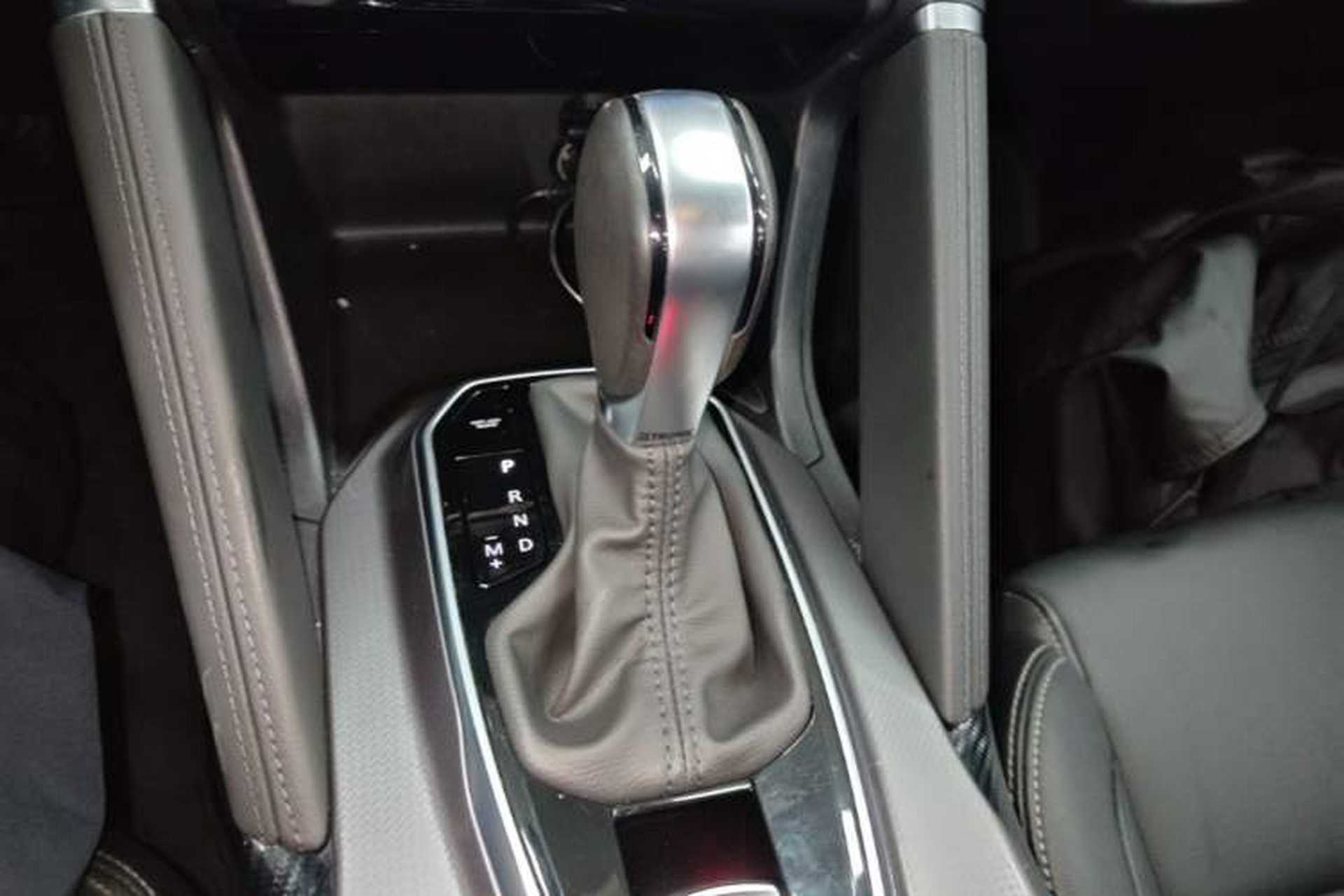 Used Renault Koleos 2018 2.5L Two-Wheel Drive Prestige Edition Gear Lever