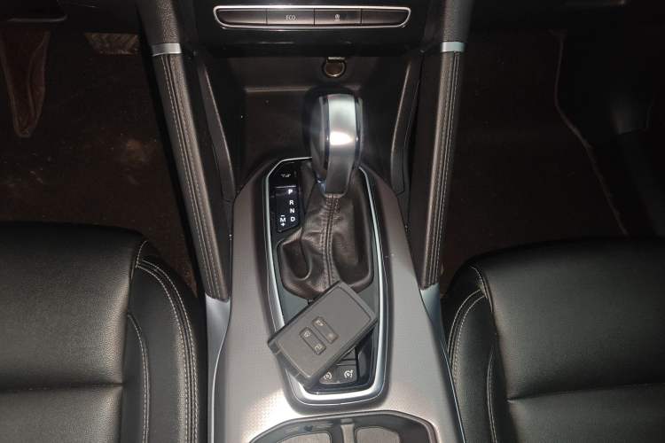 Used Renault Koleos 2018 2.5L Two-Wheel Drive Prestige Edition Gear Lever