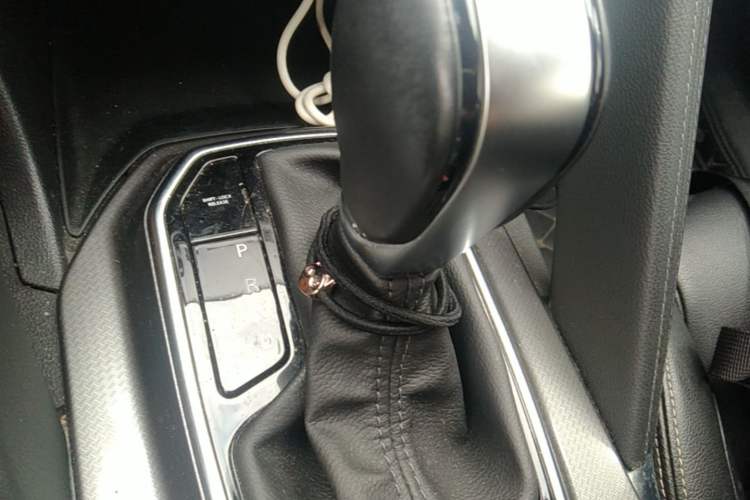 Used Renault Koleos 2018 2.0L Two-Wheel-Drive Luxury Edition Gear Lever