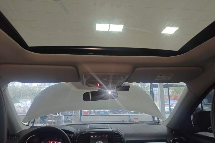 Used Renault Koleos 2018 2.5L Two-Wheel Drive Prestige Edition Headliner