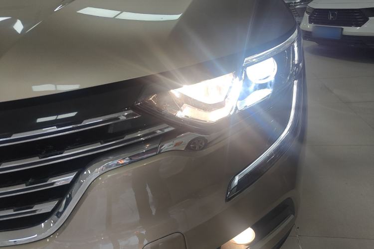 Used Renault Koleos 2018 2.5L Two-Wheel Drive Prestige Edition Left Front Headlight