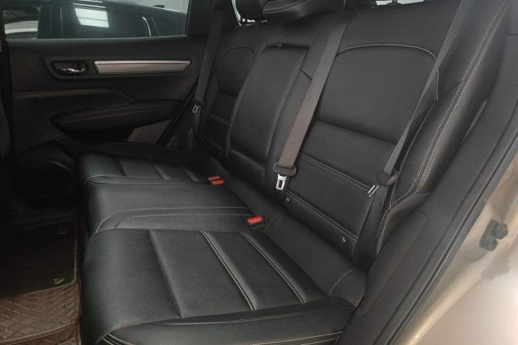 Used Renault Koleos 2018 2.5L Two-Wheel Drive Prestige Edition Left Rear Seat