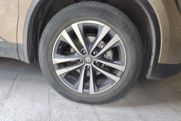 Used Renault Koleos 2018 2.5L 4x4 Flagship Edition Right Front Wheel Hub