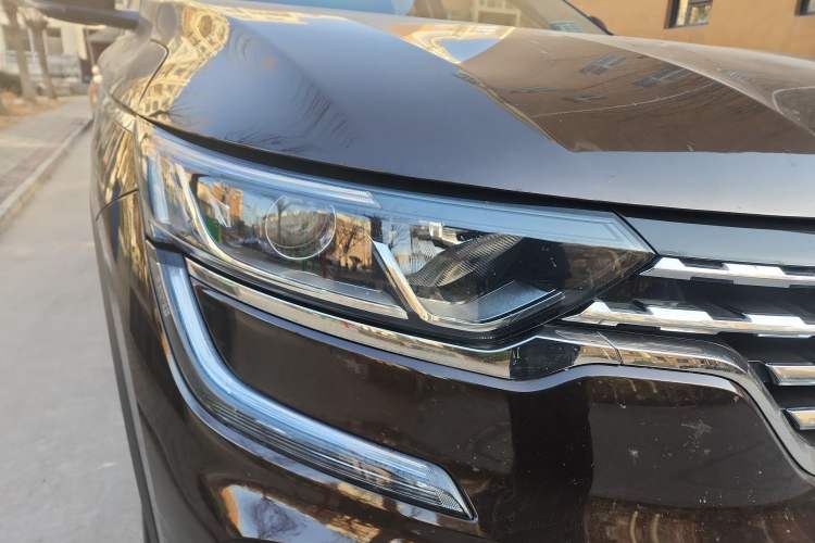Used Renault Koleos 2019 SCe200 Two-Wheel Drive Explore Smart Edition China VI Standard Right Front Headlight