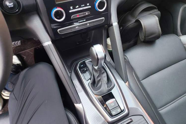Used Renault Koleos 2019 SCe200 Two-Wheel Drive Explore Smart Edition China VI Standard Gear Lever