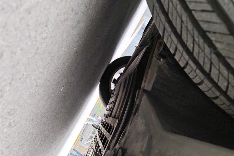 Used Renault Laguna 2011 2.0T Comfort Edition Chassis Front