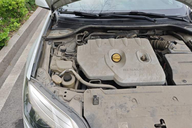 Used Renault Laguna 2011 2.0T Comfort Edition Engine Bay Right