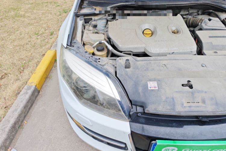 Used Renault Laguna 2011 2.0T Comfort Edition Engine Bay Right