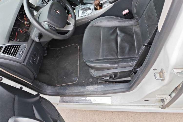 Used Renault Laguna 2011 2.0T Comfort Edition Left Front Seat