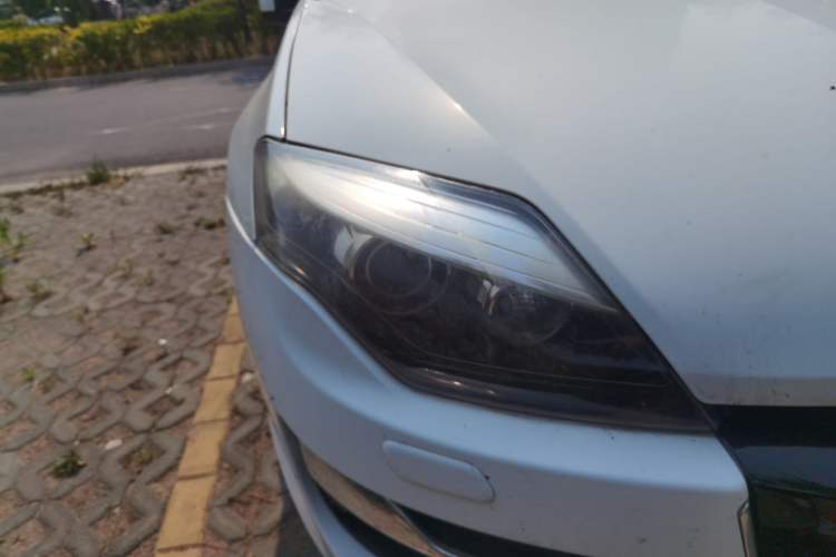 Used Renault Laguna 2011 2.0T Comfort Edition Right Front Headlight