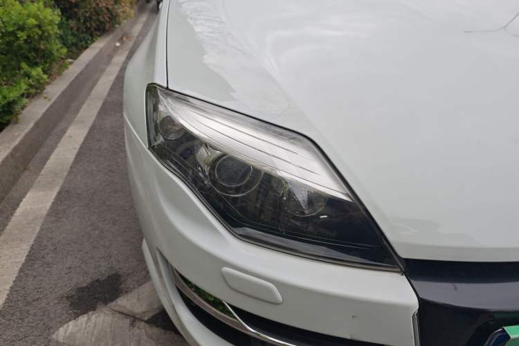 Used Renault Laguna 2011 2.0T Comfort Edition Right Front Headlight