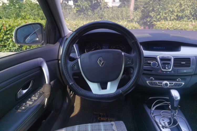 Used Renault Laguna 2011 2.0T Comfort Edition Steering Wheel