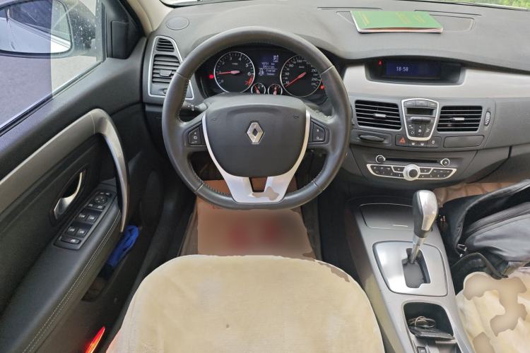 Used Renault Laguna 2011 2.0T Comfort Edition Steering Wheel